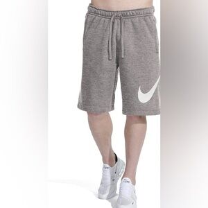 💫 Men's Nike Sportswear Club Shorts size M
